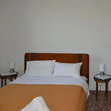 Apartment Neat Flat In Seaside Town *