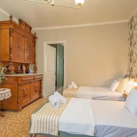 Neat Flat In Seaside Town *