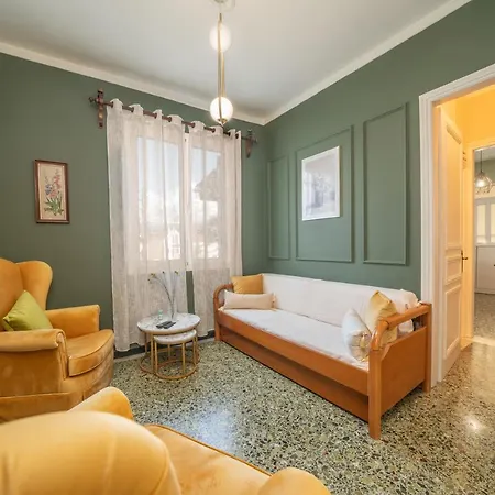 Neat Flat In Seaside Town Argostoli (Kefalonia)